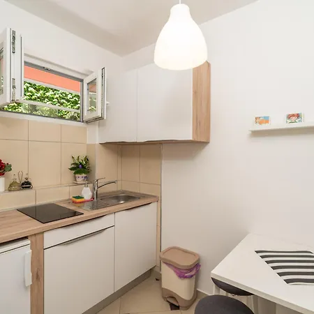 Lile Apartment *